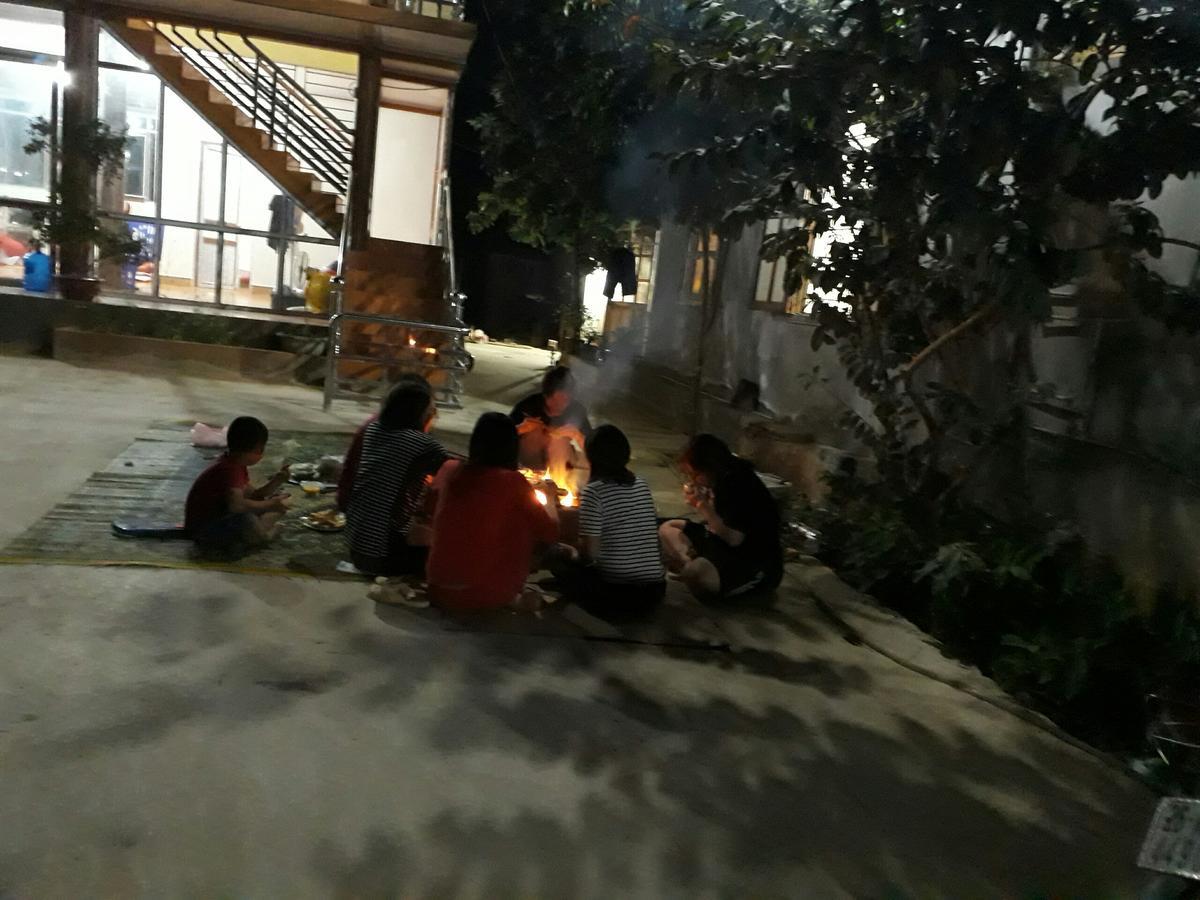 Datani Moc Chau Homestay Lang Mon Esterno foto
